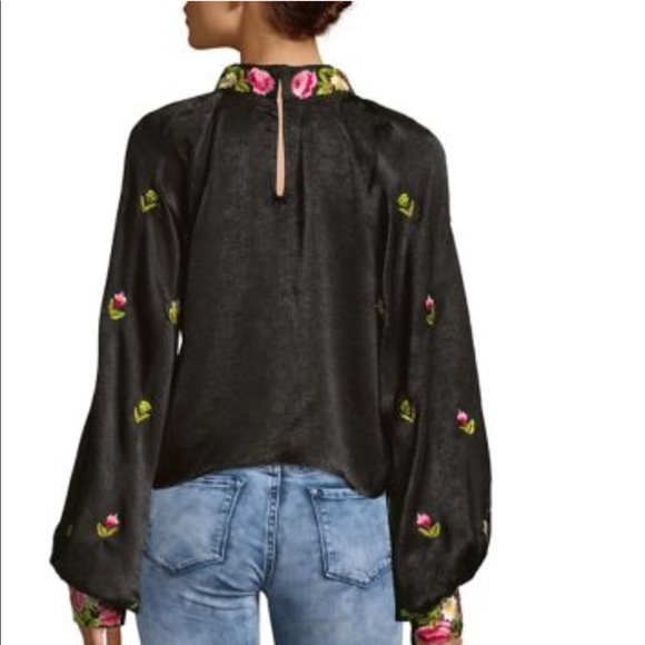 🌸NWT Free People Embroidered Blouse - Picture 2 of 6